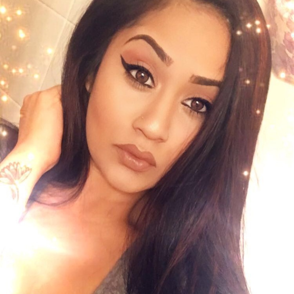 Meet your Posher, Beejlee